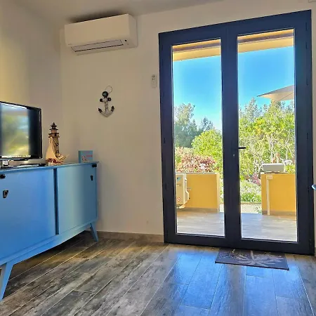 Lejlighed L'echapee Bleue - Cosy Refait A Neuf, Avec Terrasse Et Vue Jardin, Se Fait A Pied - By Auraconciergerie Bandol