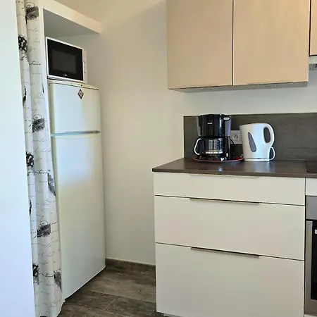 L'echapee Bleue - Cosy Refait A Neuf, Avec Terrasse Et Vue Jardin, Se Fait A Pied - By Auraconciergerie Bandol