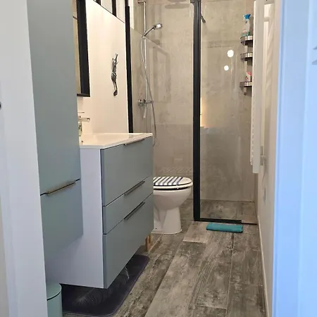 Lejlighed L'echapee Bleue - Cosy Refait A Neuf, Avec Terrasse Et Vue Jardin, Se Fait A Pied - By Auraconciergerie